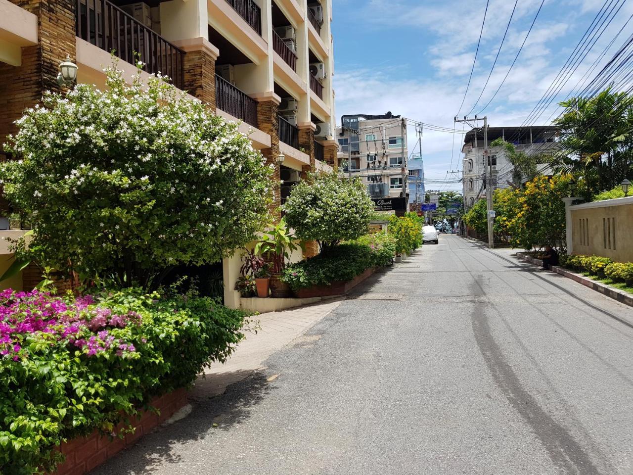 Jomtien Beach Residence Екстер'єр фото
