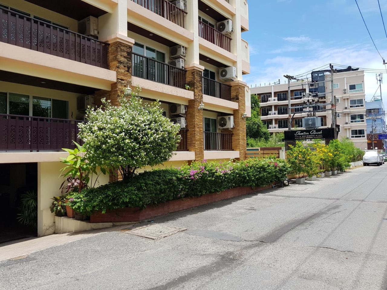 Jomtien Beach Residence Екстер'єр фото